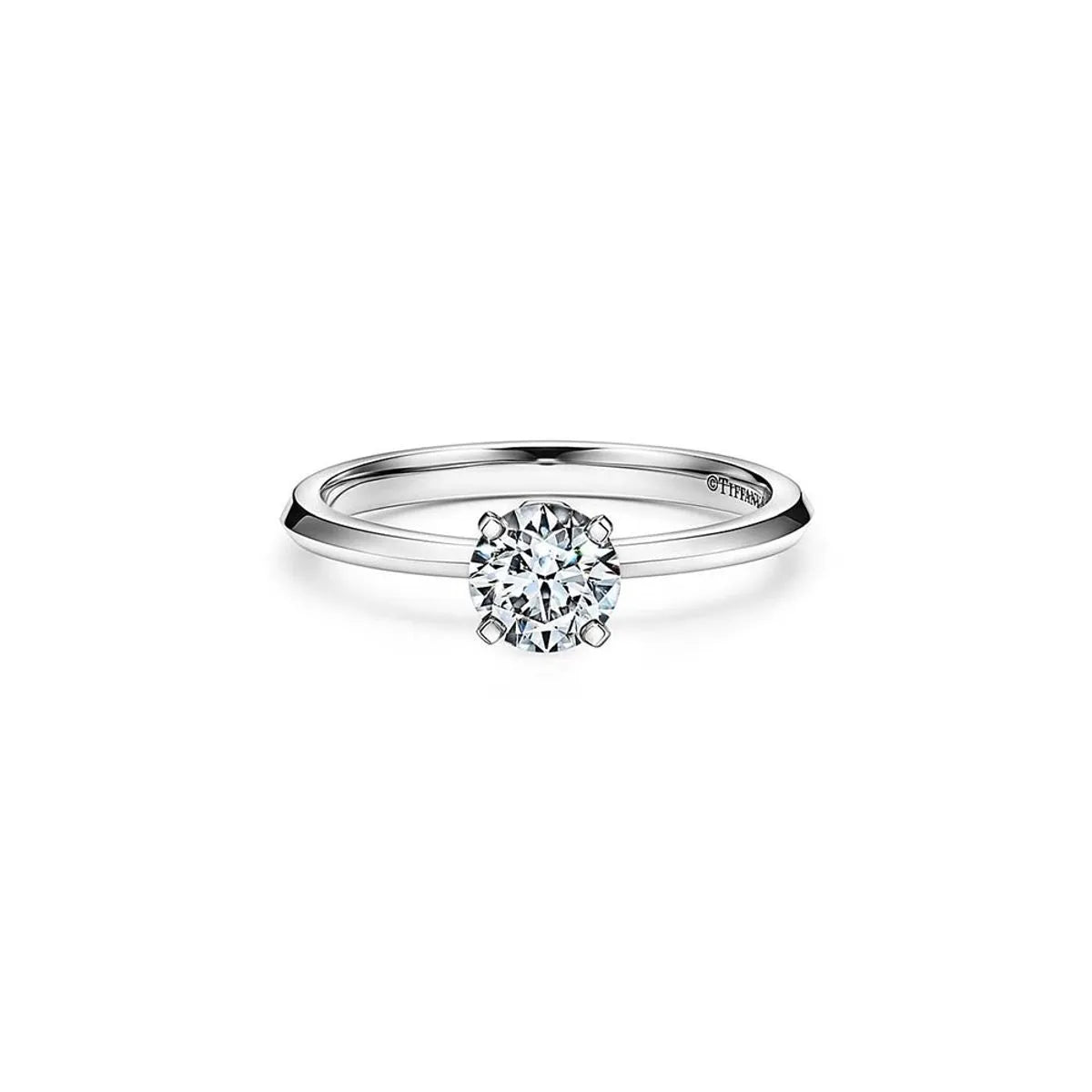 Anel em Platina com Diamante