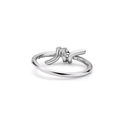 Anel - Ouro Branco com Diamantes